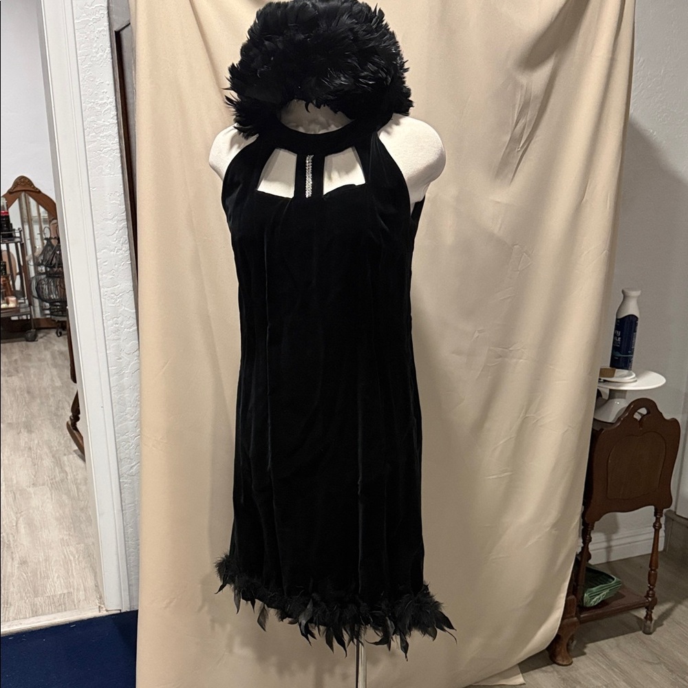 Vintage - Black Velvet Feather Hem Sleeveless Dress